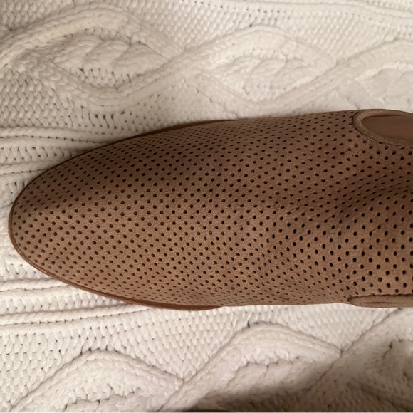 Via Spiga Tricia Bootie (Dark Tan) - Picture 3 of 6